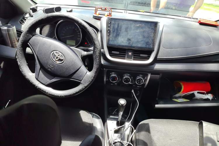Used Toyota Vios 2017 1.5L CVT Innovation Edition Center Console