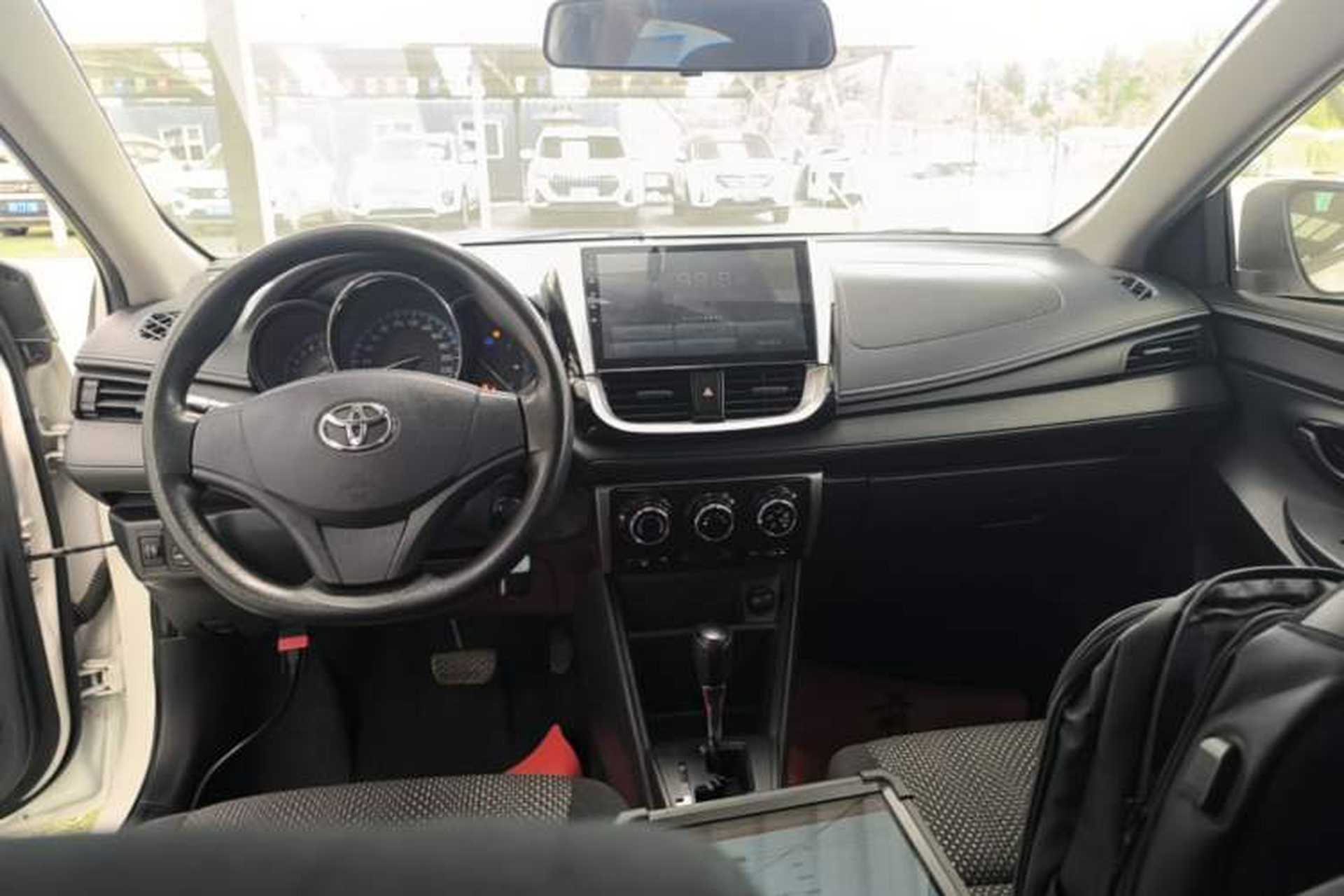 Used Toyota Vios 2017 1.5L CVT Innovation Edition Center Console