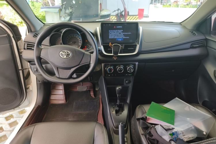 Used Toyota Vios 2017 1.5L CVT Innovation Edition Center Console