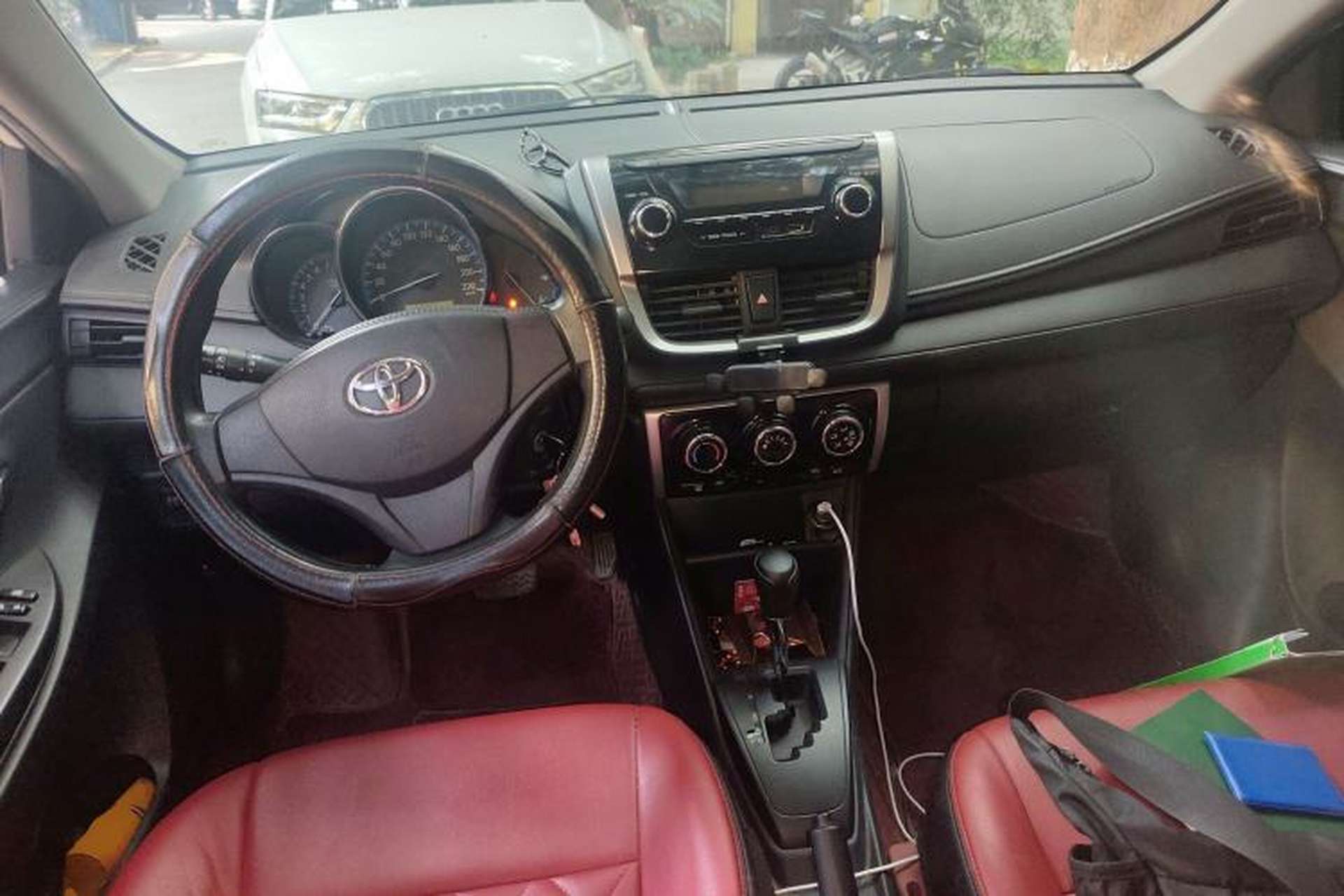 Used Toyota Vios 2017 1.5L CVT Innovation Edition Center Console