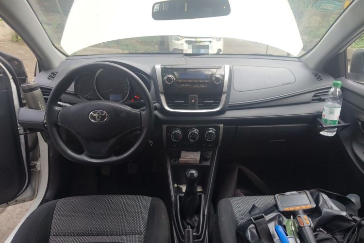 Used Toyota Vios 2017 1.5L Manual Trend Edition Center Console