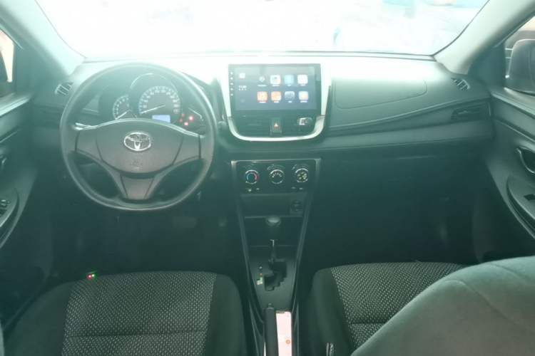 Used Toyota Vios 2017 1.5L CVT Innovation Edition Center Console