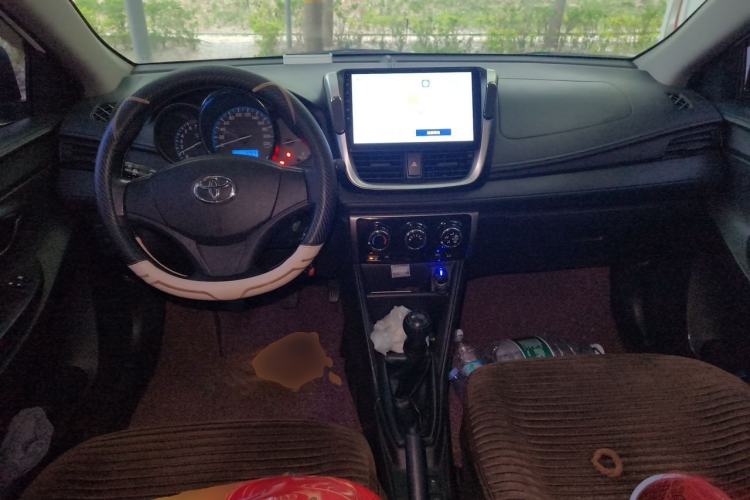 Used Toyota Vios 2017 1.5L Manual Trend Edition Center Console