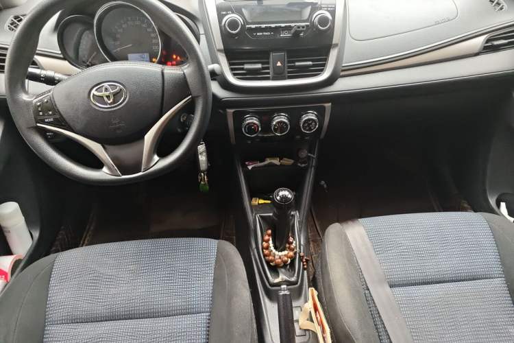 Used Toyota Vios 2017 1.5L Manual Smart Drive Edition Center Console