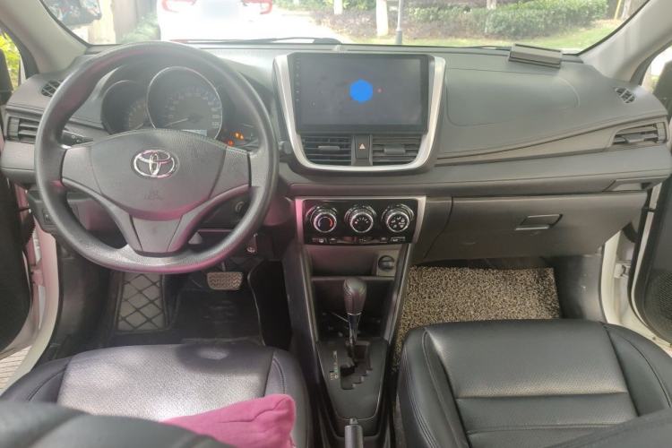Used Toyota Vios 2017 1.5L CVT Innovation Edition Center Console