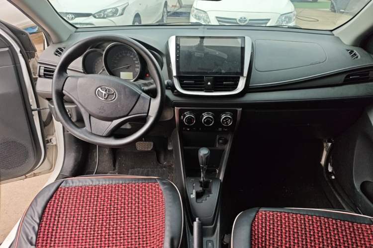 Used Toyota Vios 2017 1.5L CVT Innovation Edition Center Console