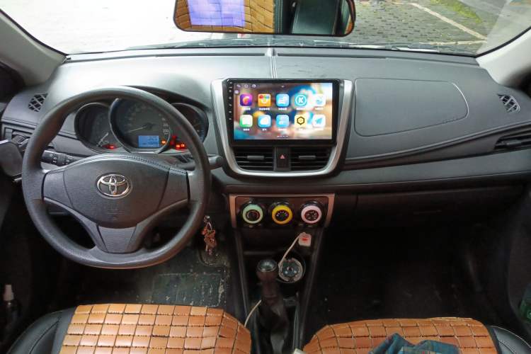 Used Toyota Vios 2017 1.3L Manual Front-Drive Version Center Console