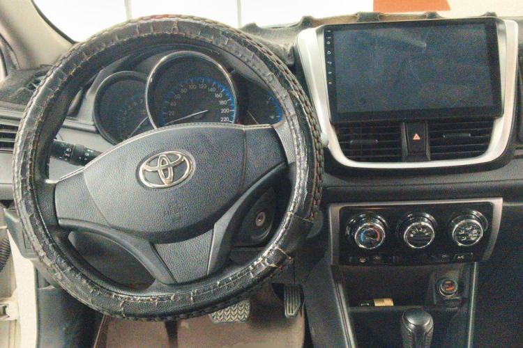 Used Toyota Vios 2017 1.5L CVT Innovation Edition Center Console