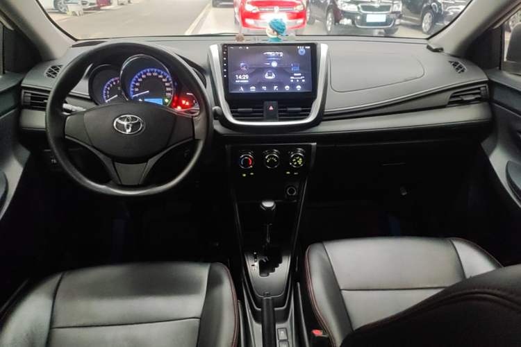 Used Toyota Vios 2017 1.5L CVT Innovation Edition Center Console
