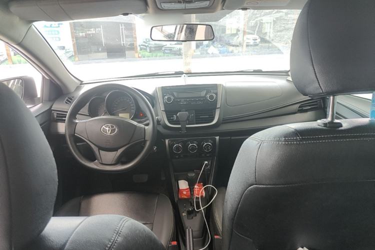 Used Toyota Vios 2017 1.5L CVT Innovation Edition Center Console