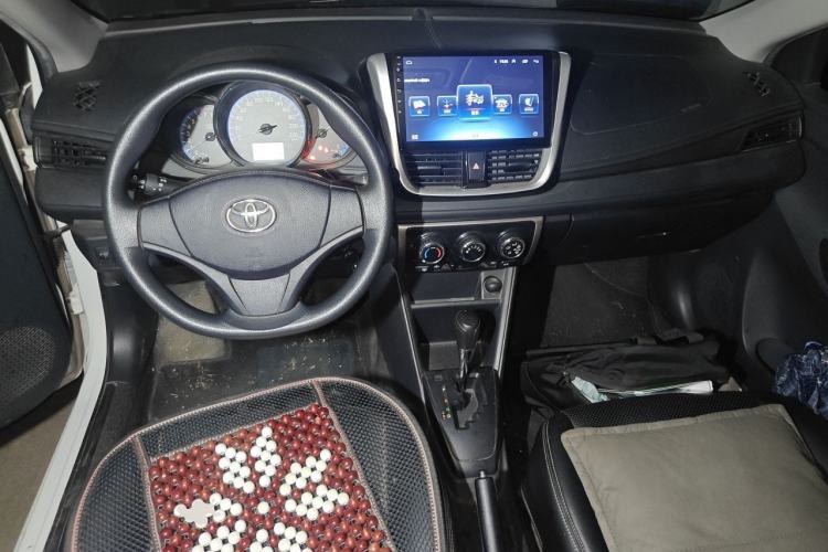 Used Toyota Vios 2017 1.5L CVT Innovation Edition Center Console
