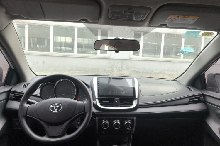 Used Toyota Vios 2017 1.5L CVT Innovation Edition Center Console