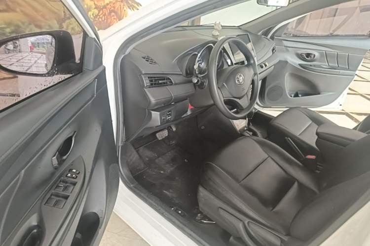 Used Toyota Vios 2017 1.5L CVT Innovation Edition Driver Seat