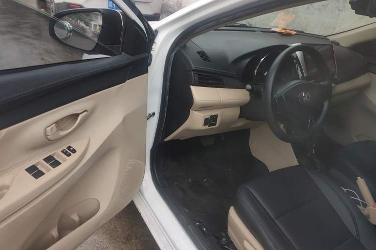 Used Toyota Vios 2017 1.5L CVT Innovation Edition Driver Seat