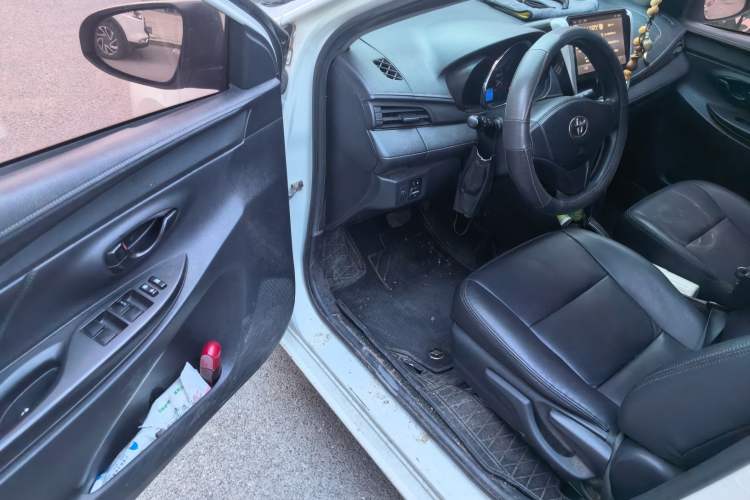 Used Toyota Vios 2017 1.5L CVT Innovation Edition Driver Seat