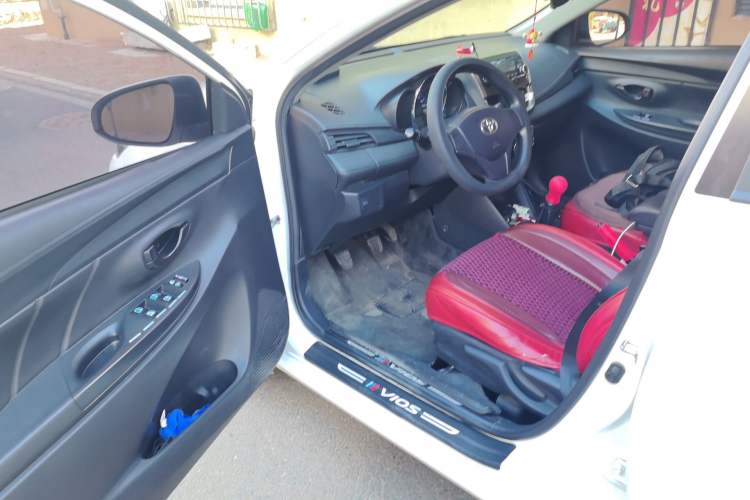 Used Toyota Vios 2017 1.3L Manual Front-Drive Version Driver Seat