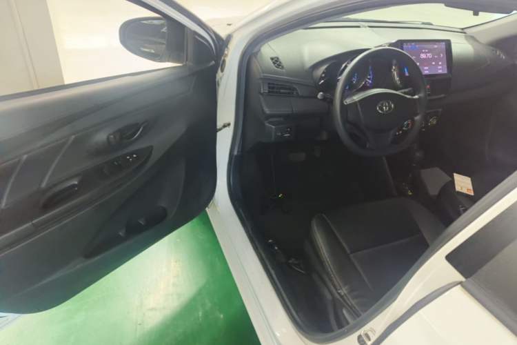 Used Toyota Vios 2017 1.5L CVT Innovation Edition Driver Seat