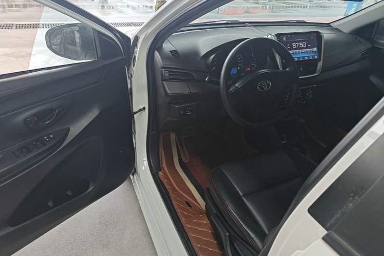 Used Toyota Vios 2017 1.5L CVT Innovation Edition Driver Seat