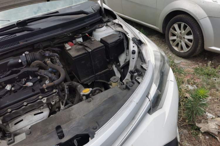 Used Toyota Vios 2017 1.3L Manual Front-Drive Version Engine Bay Left