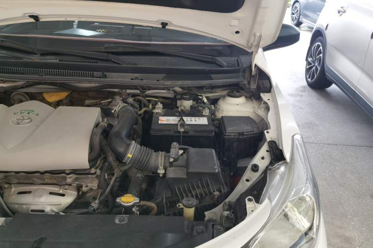 Used Toyota Vios 2017 1.3L Manual Front-Drive Version Engine Bay Left