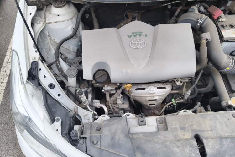Used Toyota Vios 2017 1.5L Manual Trend Edition Engine Bay Right