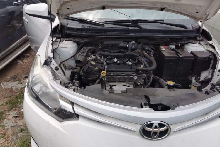Used Toyota Vios 2017 1.3L Manual Front-Drive Version Engine Bay Right