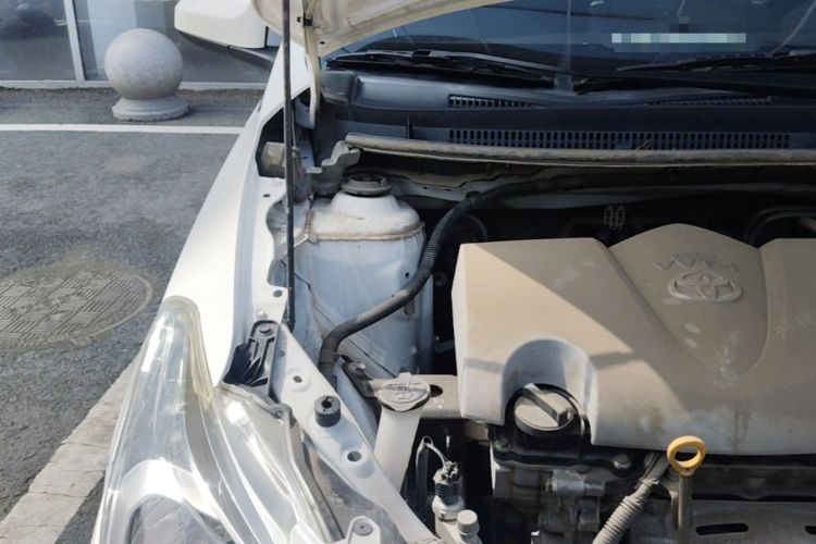 Used Toyota Vios 2017 1.5L CVT Innovation Edition Engine Bay Right