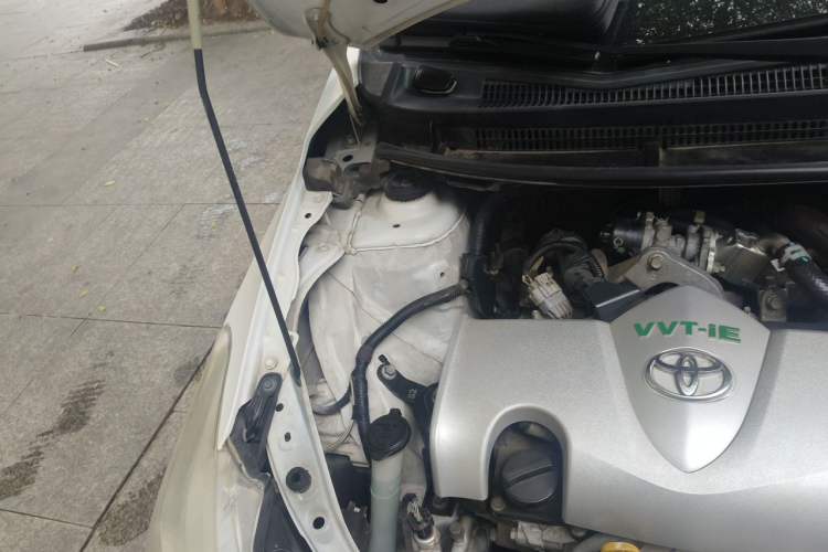 Used Toyota Vios 2017 1.5L CVT Innovation Edition Engine Bay Right