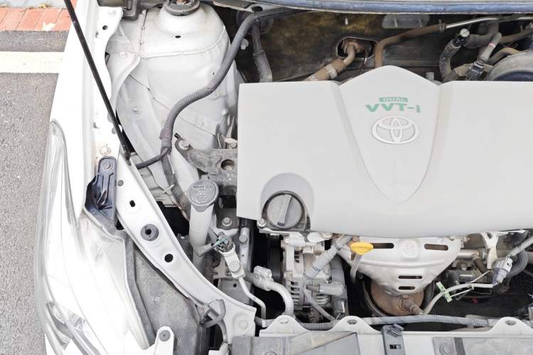 Used Toyota Vios 2017 1.3L Manual Front-Drive Version Engine Bay Right