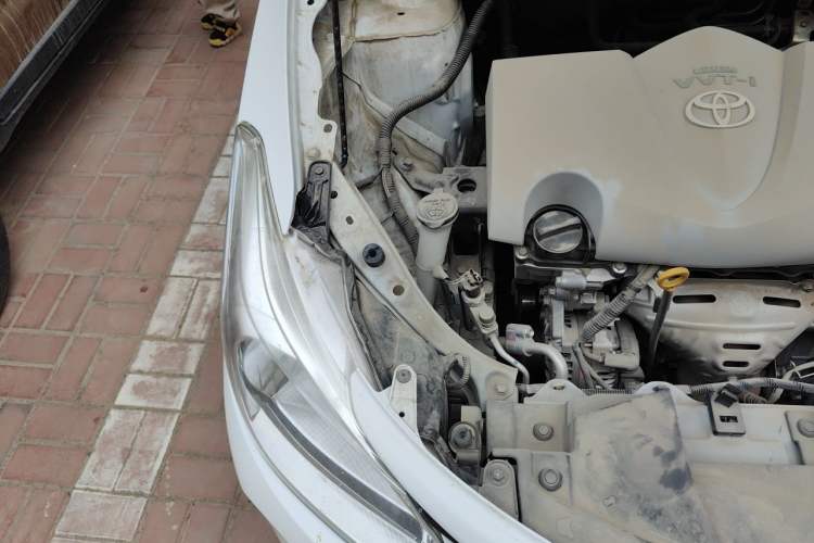 Used Toyota Vios 2017 1.5L CVT Innovation Edition Engine Bay Right