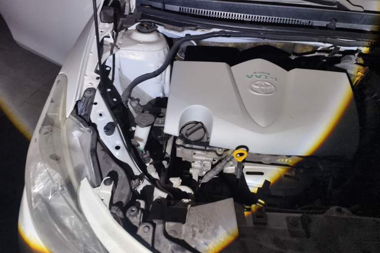 Used Toyota Vios 2017 1.5L Manual Trend Edition Engine Bay Right