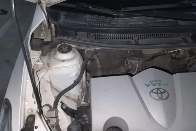 Used Toyota Vios 2017 1.5L Manual Trend Edition Engine Bay Right