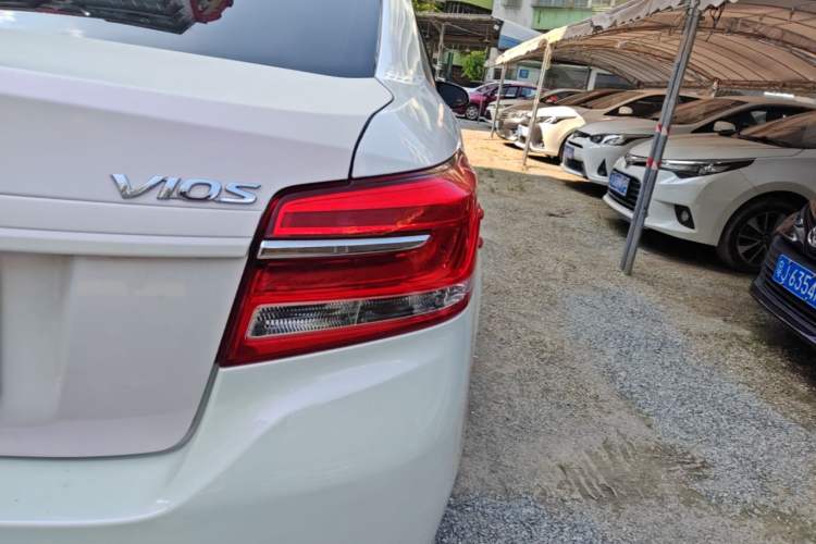 Used Toyota Vios 2017 1.5L CVT Innovation Edition Exterior 3