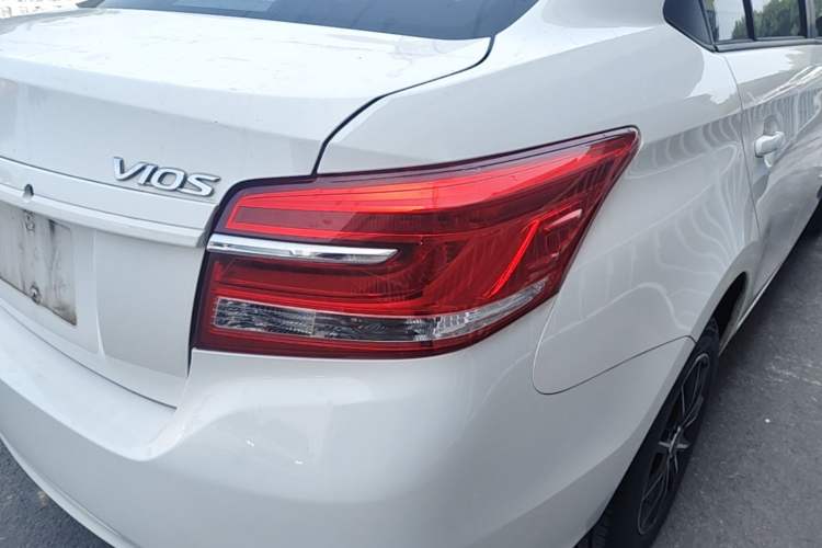 Used Toyota Vios 2017 1.5L CVT Innovation Edition Exterior 3