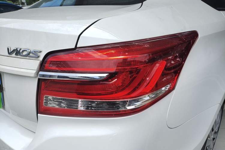 Used Toyota Vios 2017 1.5L CVT Innovation Edition Exterior 3
