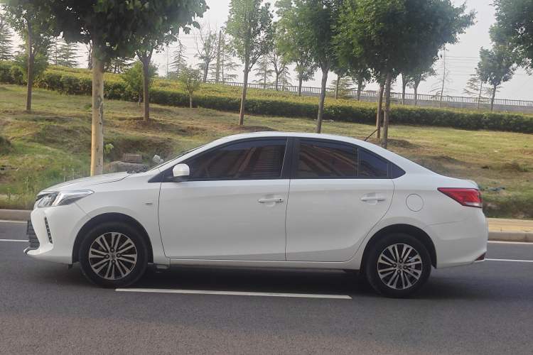 Used Toyota Vios 2017 1.5L CVT Innovation Edition Exterior 4