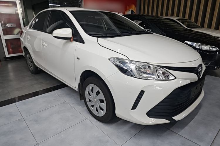 Used Toyota Vios 2017 1.5L CVT Innovation Edition Front Right 45 Deg