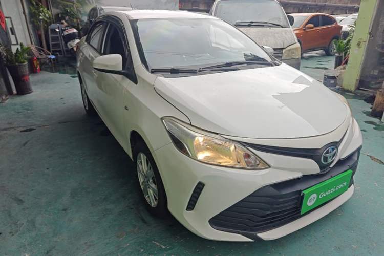 Used Toyota Vios 2017 1.5L CVT Innovation Edition Front Right 45 Deg