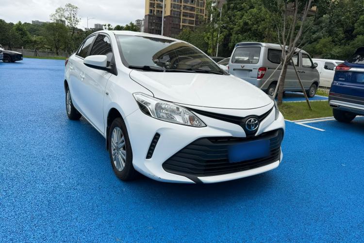 Used Toyota Vios 2017 1.5L CVT Innovation Edition Front Right 45 Deg