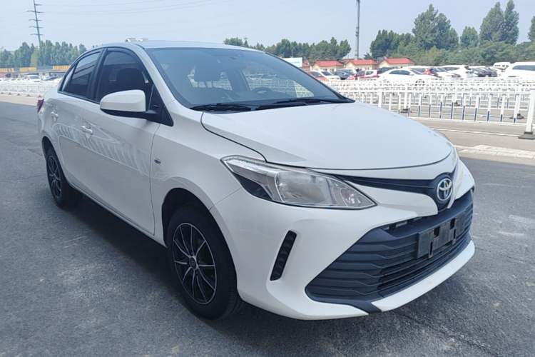 Used Toyota Vios 2017 1.5L CVT Innovation Edition Front Right 45 Deg