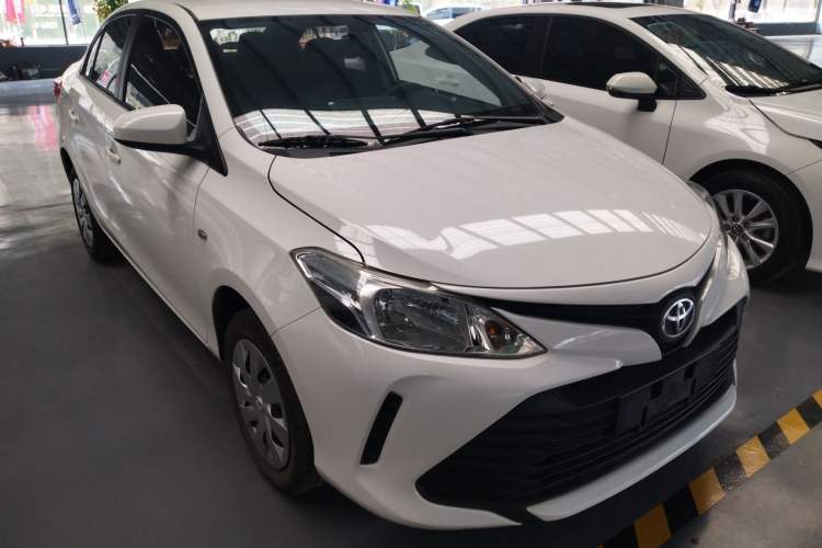 Used Toyota Vios 2017 1.5L CVT Innovation Edition Front Right 45 Deg