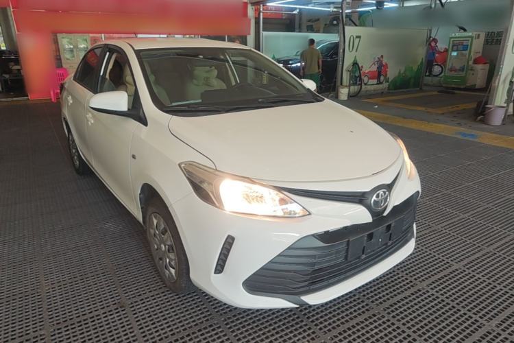 Used Toyota Vios 2017 1.5L CVT Innovation Edition Front Right 45 Deg