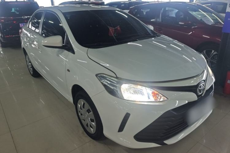 Used Toyota Vios 2017 1.5L CVT Innovation Edition Front Right 45 Deg