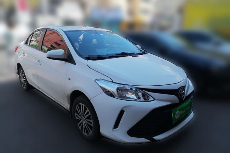 Used Toyota Vios 2017 1.5L CVT Innovation Edition Front Right 45 Deg