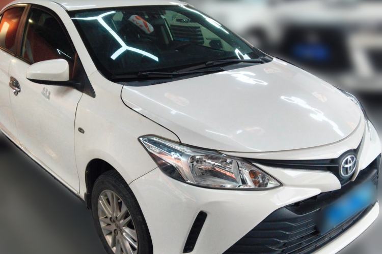 Used Toyota Vios 2017 1.5L CVT Innovation Edition Front Right 45 Deg