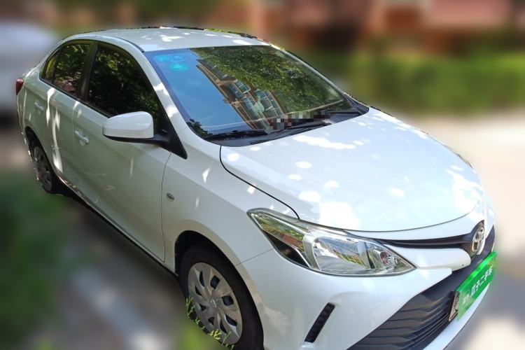 Used Toyota Vios 2017 1.5L CVT Innovation Edition Front Right 45 Deg