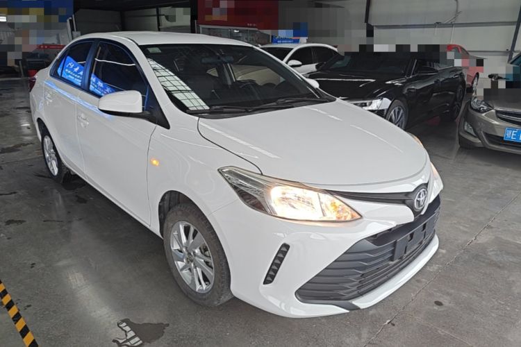 Used Toyota Vios 2017 1.5L CVT Innovation Edition Front Right 45 Deg