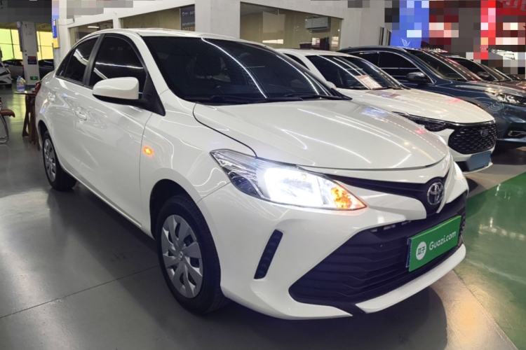 Used Toyota Vios 2017 1.5L CVT Innovation Edition Front Right 45 Deg