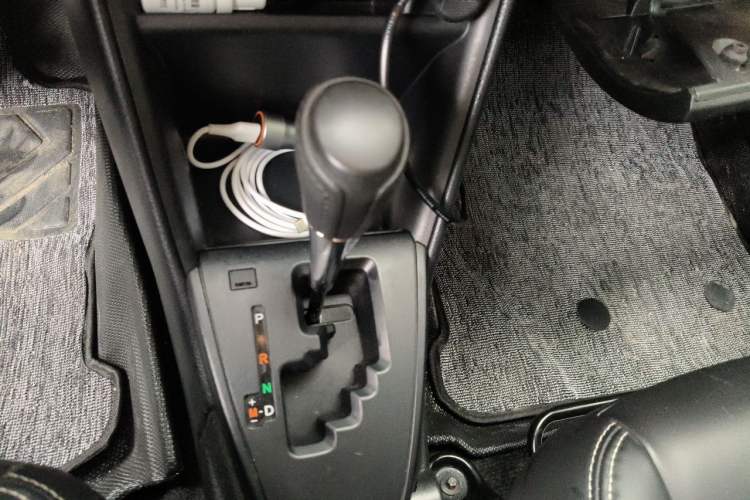 Used Toyota Vios 2017 1.5L CVT Innovation Edition Gear Lever