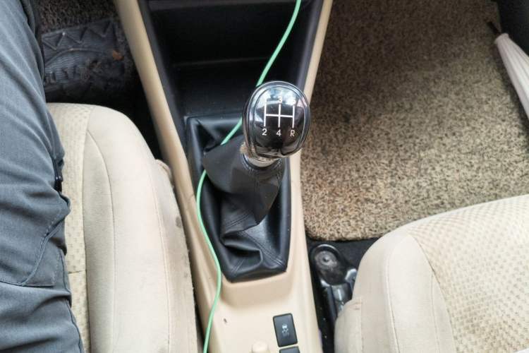 Used Toyota Vios 2017 1.3L Manual Front-Drive Version Gear Lever